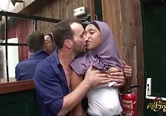 زوجة الديوث افلام سكس عربية ممنوعة