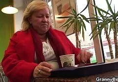 فتاة روسية افلام فيديو سكس عربي صغيرة الثدي